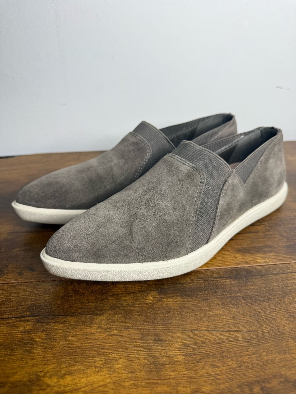 Naya Yvonne Pointed Toe Grey Suede Slip-On Sneakers (Size 8.5)